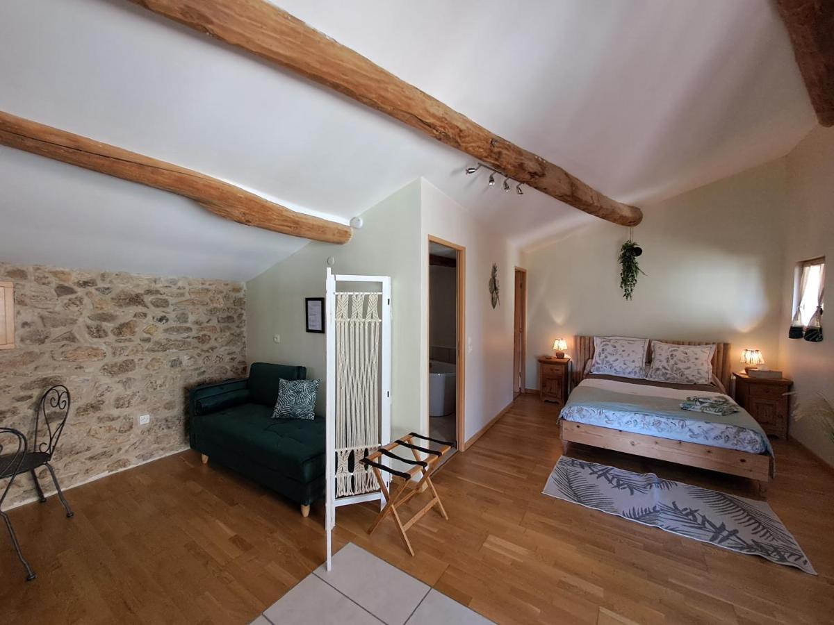Domaine Saint Claude - Gite , Chambres D'Hotes & Hebergement Insolite Malleval Экстерьер фото